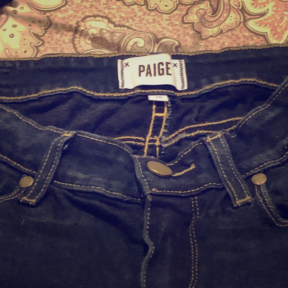 Paige Skyline Peg sz 26